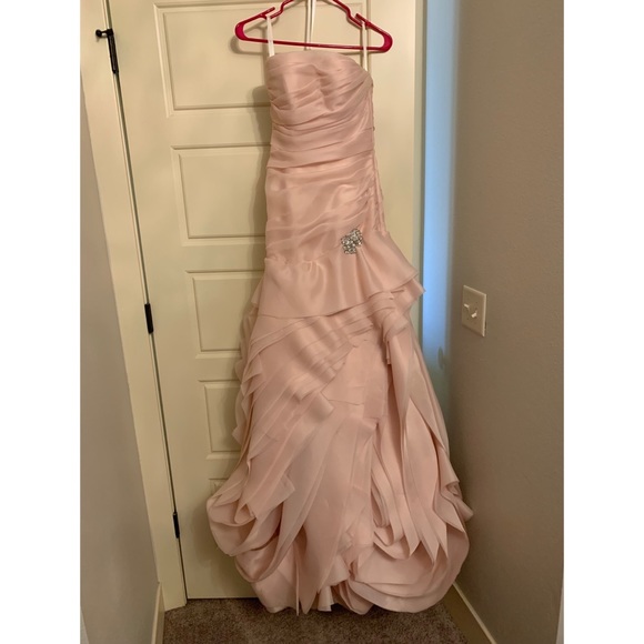 Light Pink Rose Cut Dress - Picture 4 of 6